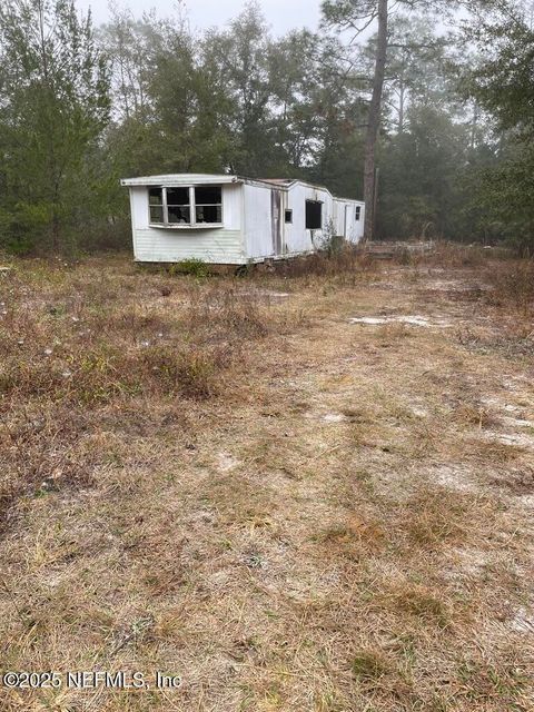 Mobile Home in Interlachen FL 624 NORMAN Avenue.jpg