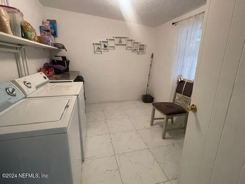 Single Family Residence in Jacksonville FL 4123 PIPER Drive 46.jpg