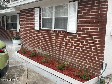Single Family Residence in Jacksonville FL 4123 PIPER Drive 11.jpg