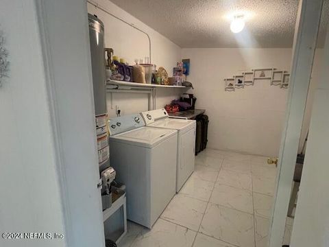 Single Family Residence in Jacksonville FL 4123 PIPER Drive 44.jpg