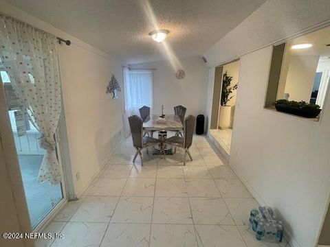 Single Family Residence in Jacksonville FL 4123 PIPER Drive 48.jpg