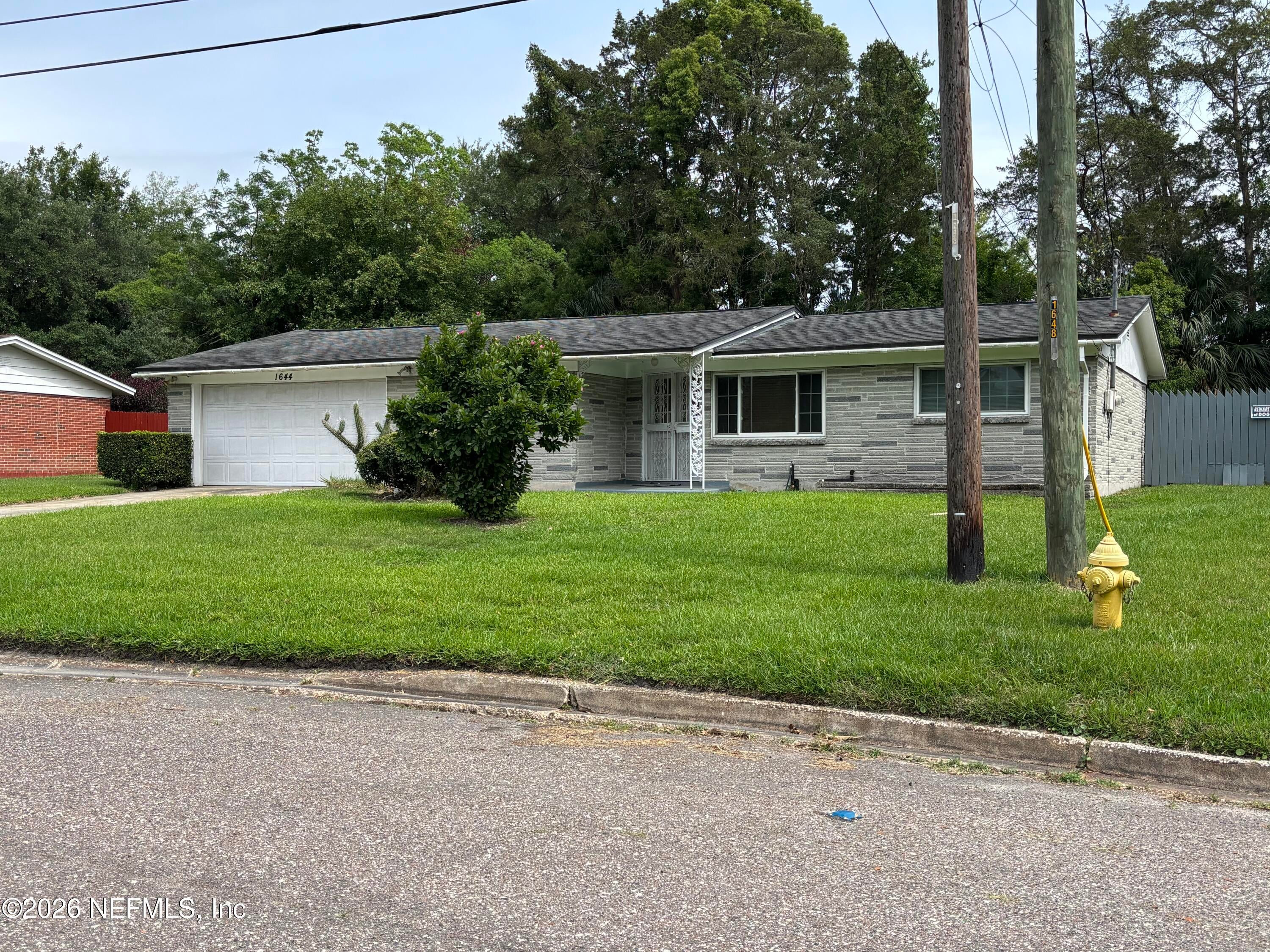1644 Lessard Cir, Jacksonville, FL 32208 photo