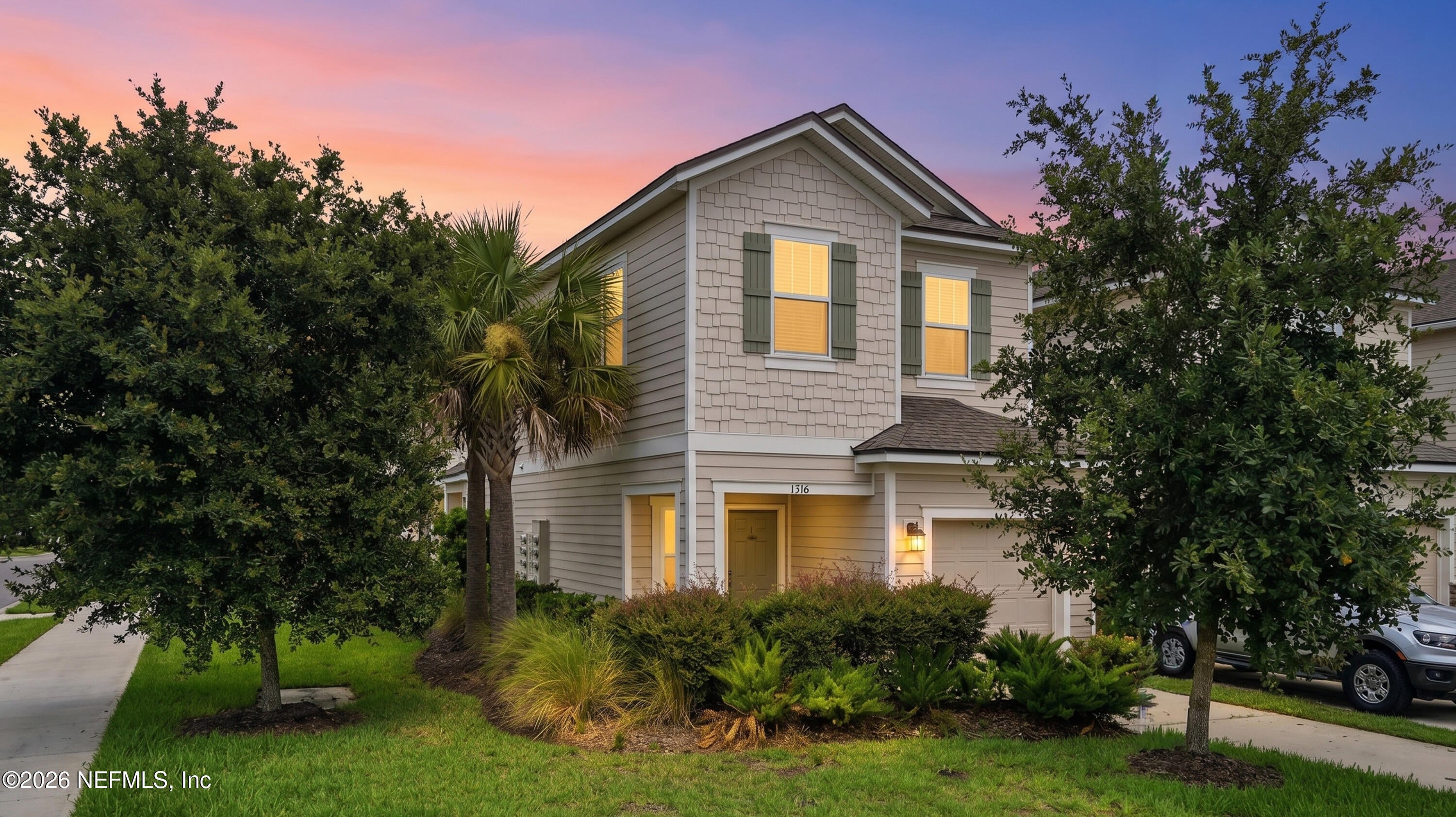 13106 Annies Walk Dr, Jacksonville, FL 32218