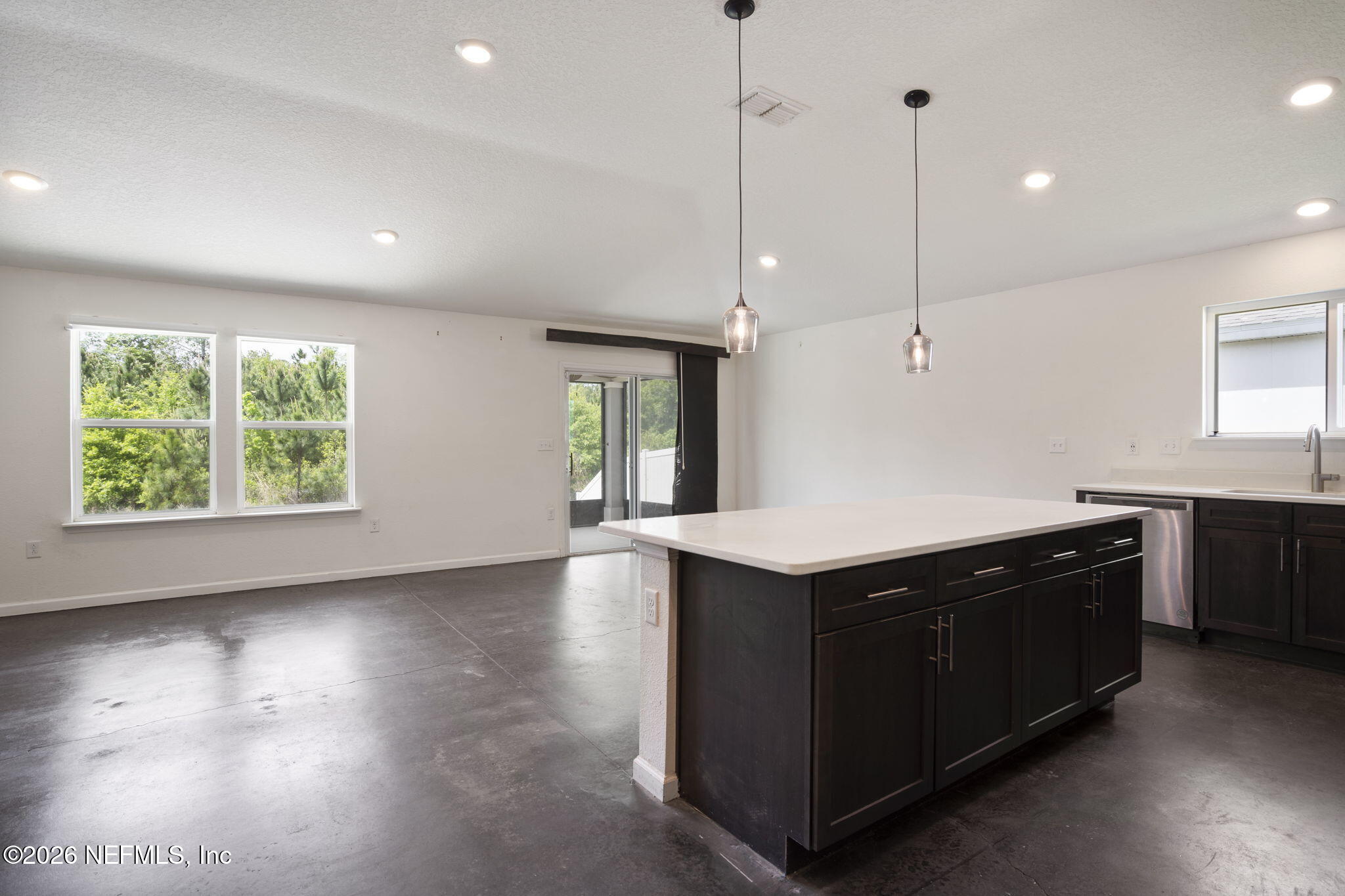 12320 Gillespie Ave, Jacksonville, FL 32218 photo
