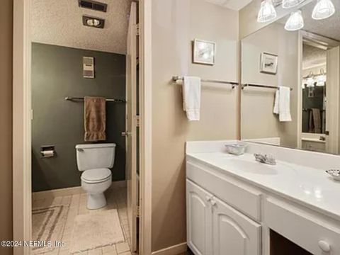 Townhouse in Fernandina Beach FL 1302 SHIPWATCH Circle 14.jpg