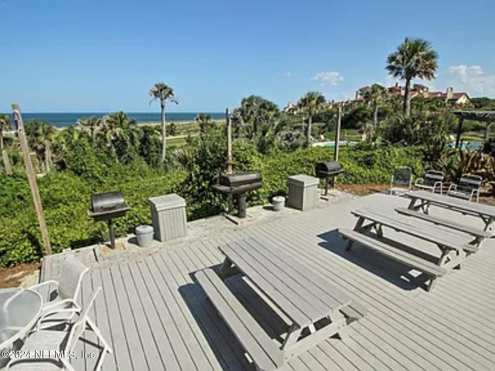 Townhouse in Fernandina Beach FL 1302 SHIPWATCH Circle 5.jpg
