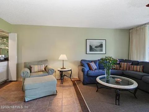 Townhouse in Fernandina Beach FL 1302 SHIPWATCH Circle 20.jpg