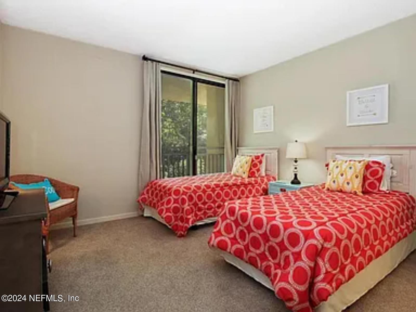Townhouse in Fernandina Beach FL 1302 SHIPWATCH Circle 10.jpg