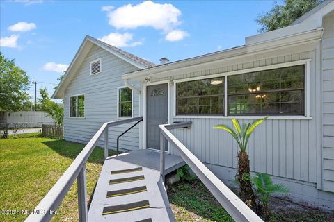 Single Family Residence in Jacksonville FL 5104 HOLLYCREST Drive.jpg