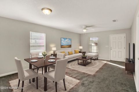 Single Family Residence in Jacksonville FL 8323 DANDY Avenue 2.jpg
