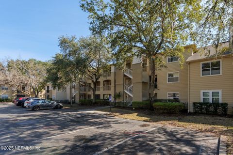 Condominium in Ponte Vedra Beach FL 19 ARBOR CLUB Drive #319.jpg