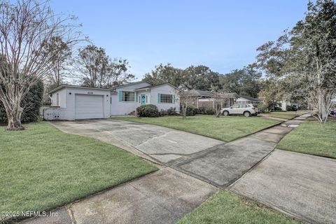 Single Family Residence in Jacksonville FL 4220 GENOA Avenue 2.jpg