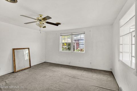 Single Family Residence in Jacksonville FL 4220 GENOA Avenue 6.jpg