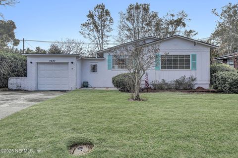 Single Family Residence in Jacksonville FL 4220 GENOA Avenue 3.jpg