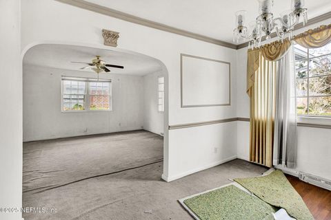 Single Family Residence in Jacksonville FL 4220 GENOA Avenue 8.jpg