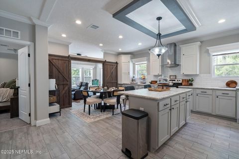 Single Family Residence in Florahome FL 265 INDIAN LAKES FOREST Road.jpg