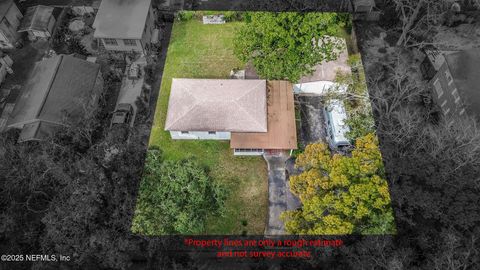 Single Family Residence in Fernandina Beach FL 517 7TH Street.jpg