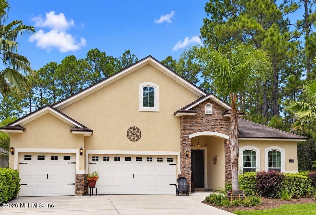 2319 Club Lake Dr, Orange Park, FL 32065