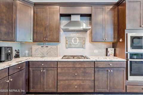Single Family Residence in Jacksonville FL 2440 IZOLA Court 20.jpg