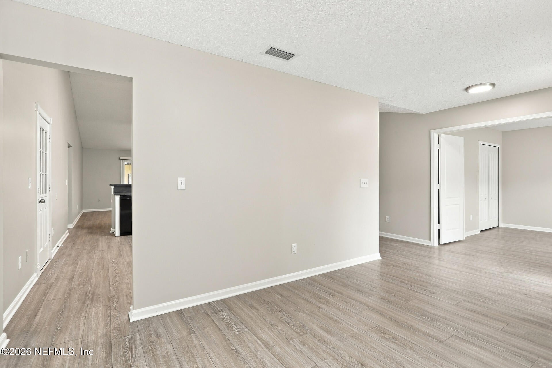 6676 Southern Oaks Dr, Jacksonville, FL 32244 photo