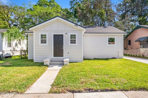 Single Family Residence in Jacksonville FL 1588 W 15TH Street.jpg