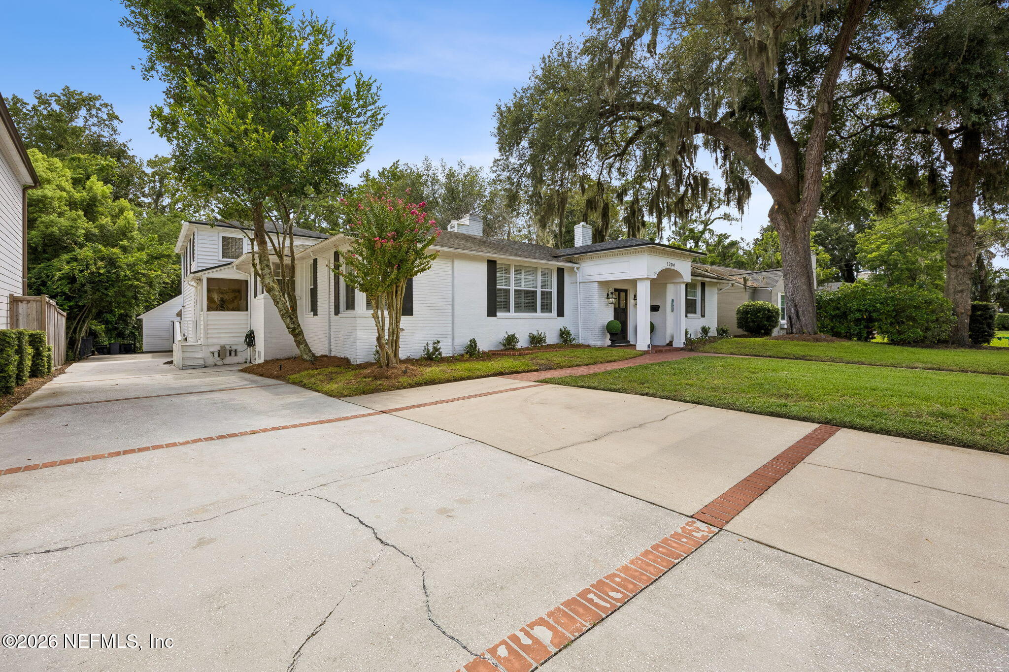 1204 Morvenwood Rd, Jacksonville, FL 32207 photo
