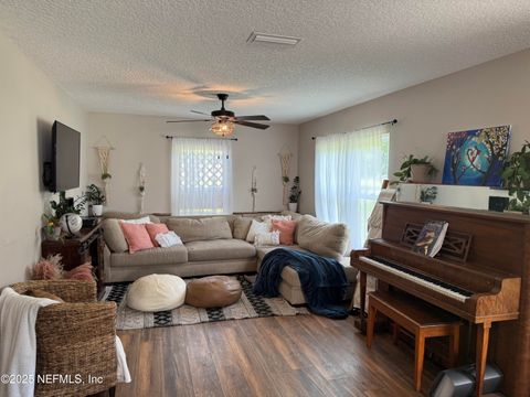 Single Family Residence in Glen St. Mary FL 6349 COUNTY ROAD 23D 18.jpg