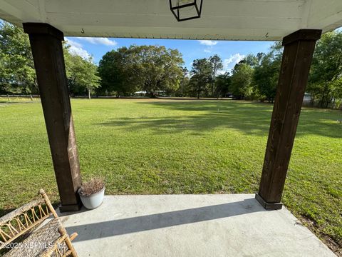 Single Family Residence in Glen St. Mary FL 6349 COUNTY ROAD 23D 25.jpg