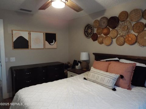 Single Family Residence in Glen St. Mary FL 6349 COUNTY ROAD 23D 4.jpg