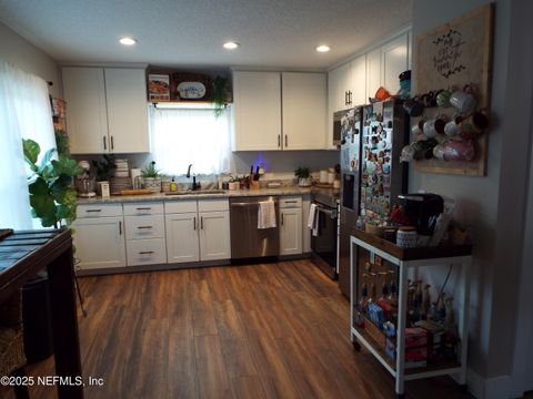 Single Family Residence in Glen St. Mary FL 6349 COUNTY ROAD 23D 13.jpg