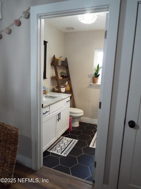Single Family Residence in Glen St. Mary FL 6349 COUNTY ROAD 23D 22.jpg