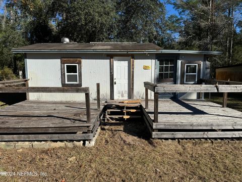 Single Family Residence in Florahome FL 662 HILLSBOROUGH Avenue 1.jpg