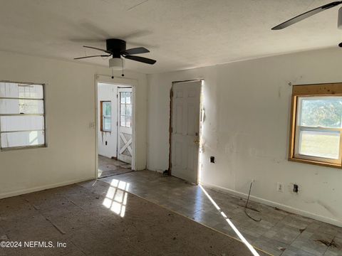 Single Family Residence in Florahome FL 662 HILLSBOROUGH Avenue 5.jpg