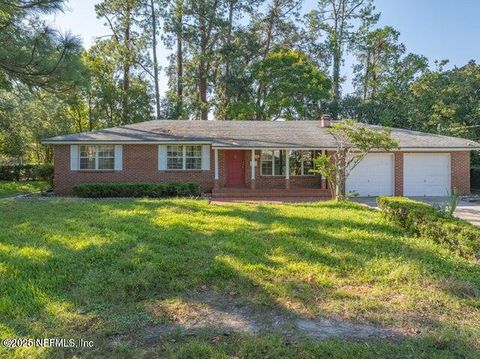 Single Family Residence in Jacksonville FL 5136 ROSEBAY Court.jpg