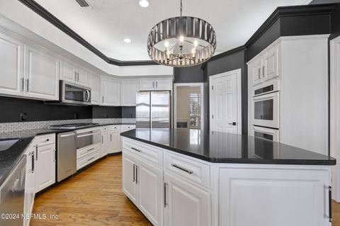 Single Family Residence in Ponte Vedra Beach FL 352 S NINE Drive 13.jpg