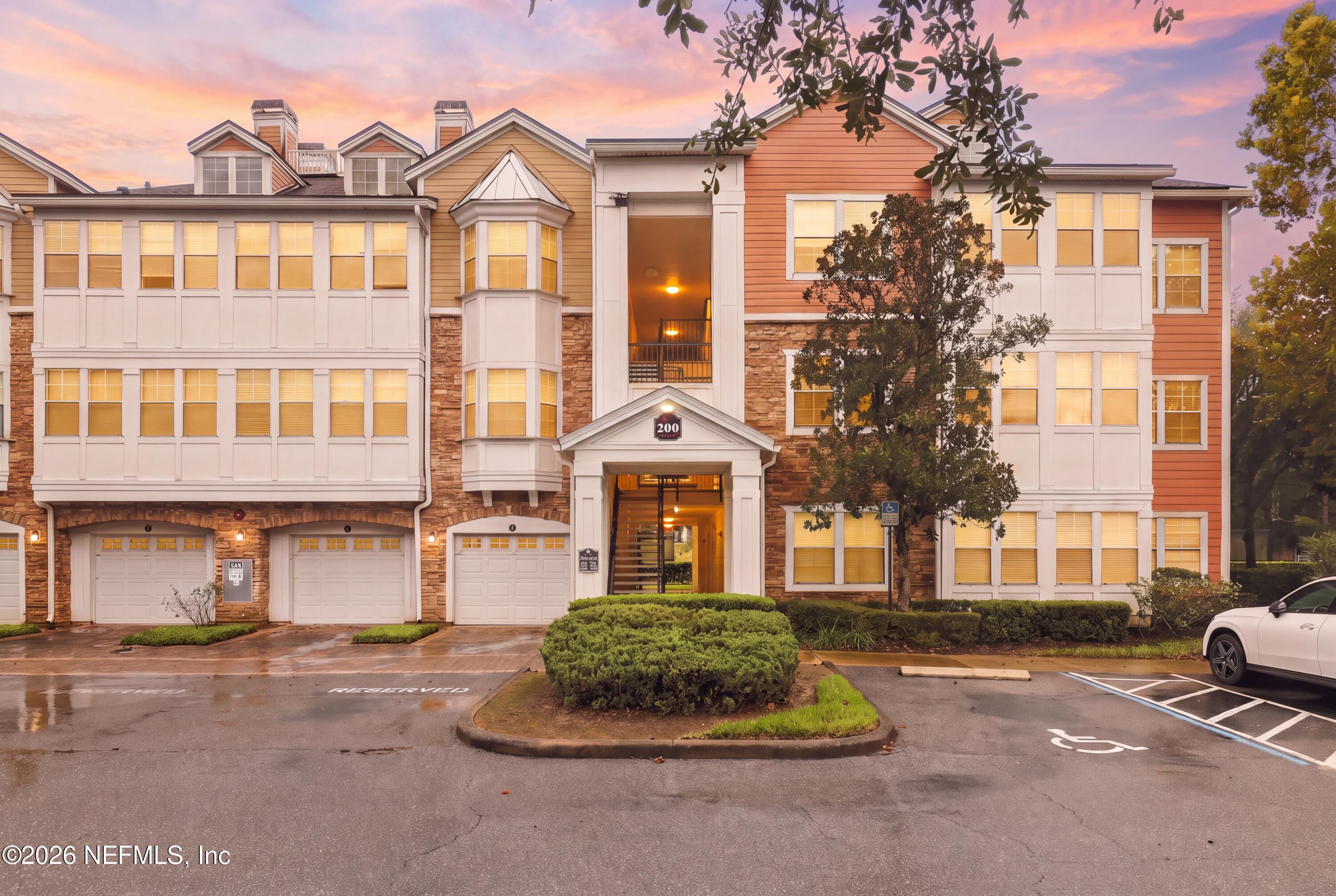 8550 Touchton Rd, Jacksonville, FL 32216