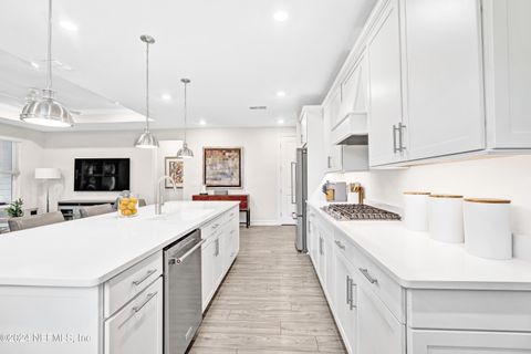 Single Family Residence in Yulee FL 236 ETHEREAL Square 12.jpg