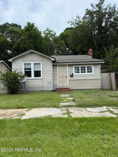 Single Family Residence in Jacksonville FL 1585 W 15TH Street.jpg