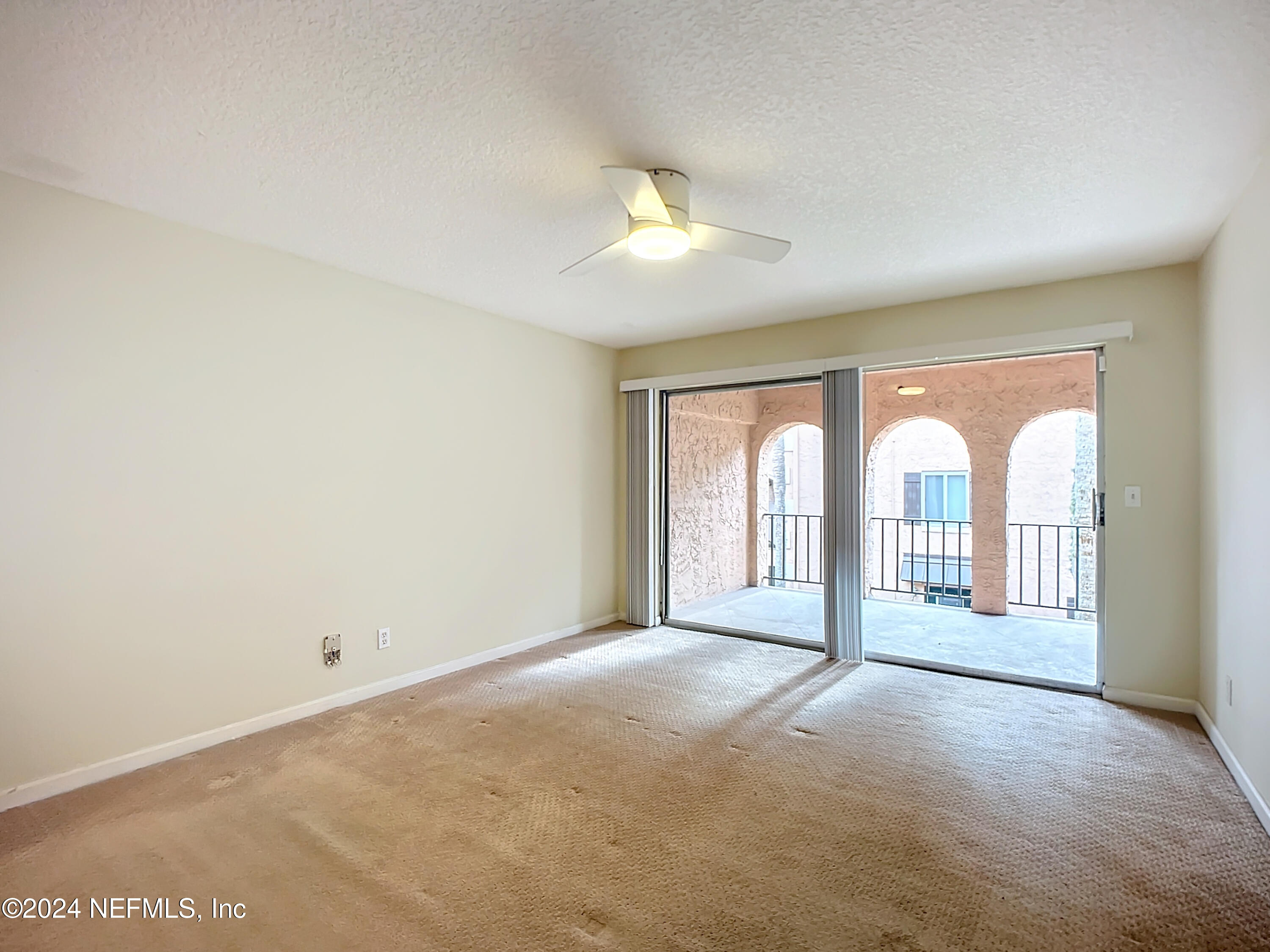 Condominium in Jacksonville FL 5375 ORTEGA FARMS Boulevard #614 19.jpg