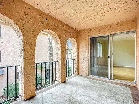 Condominium in Jacksonville FL 5375 ORTEGA FARMS Boulevard #614 26.jpg