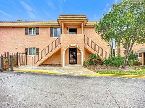 Condominium in Jacksonville FL 5375 ORTEGA FARMS Boulevard #614 14.jpg