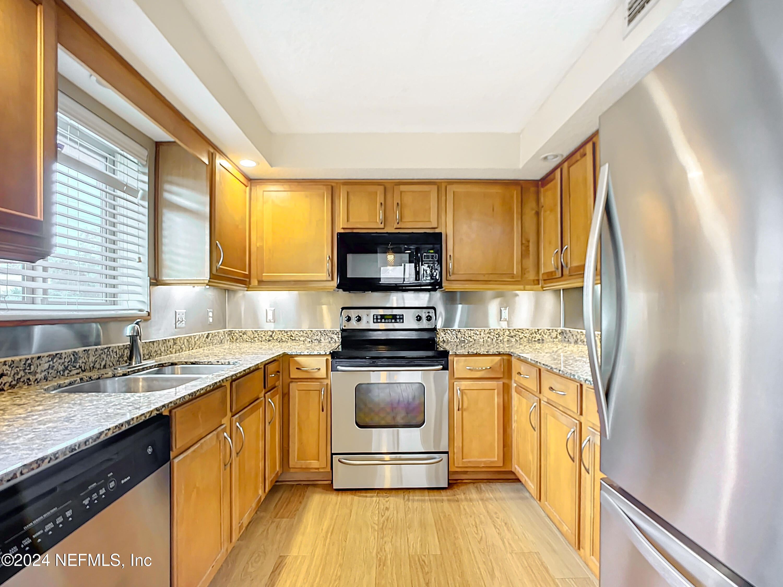 Condominium in Jacksonville FL 5375 ORTEGA FARMS Boulevard #614 6.jpg
