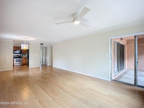 Condominium in Jacksonville FL 5375 ORTEGA FARMS Boulevard #614 17.jpg