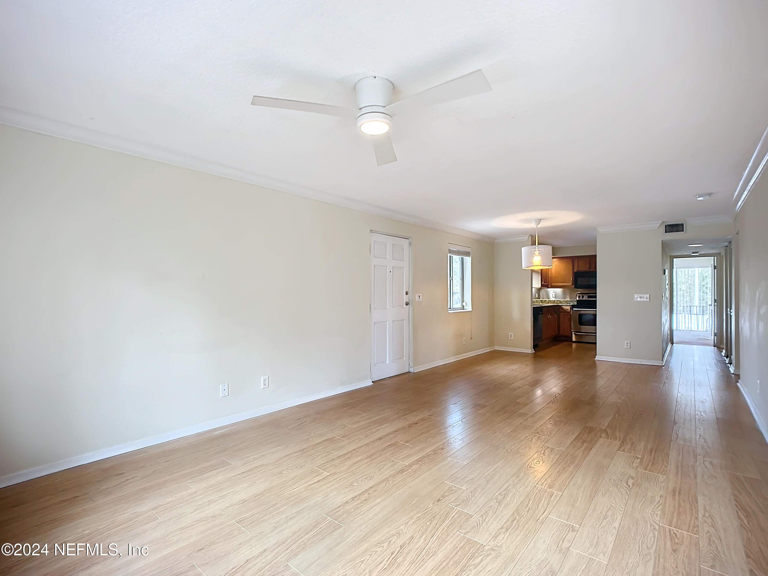 Condominium in Jacksonville FL 5375 ORTEGA FARMS Boulevard #614 18.jpg