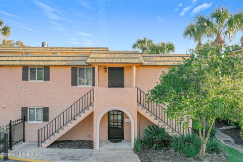 Condominium in Jacksonville FL 5375 ORTEGA FARMS Boulevard #614 1.jpg