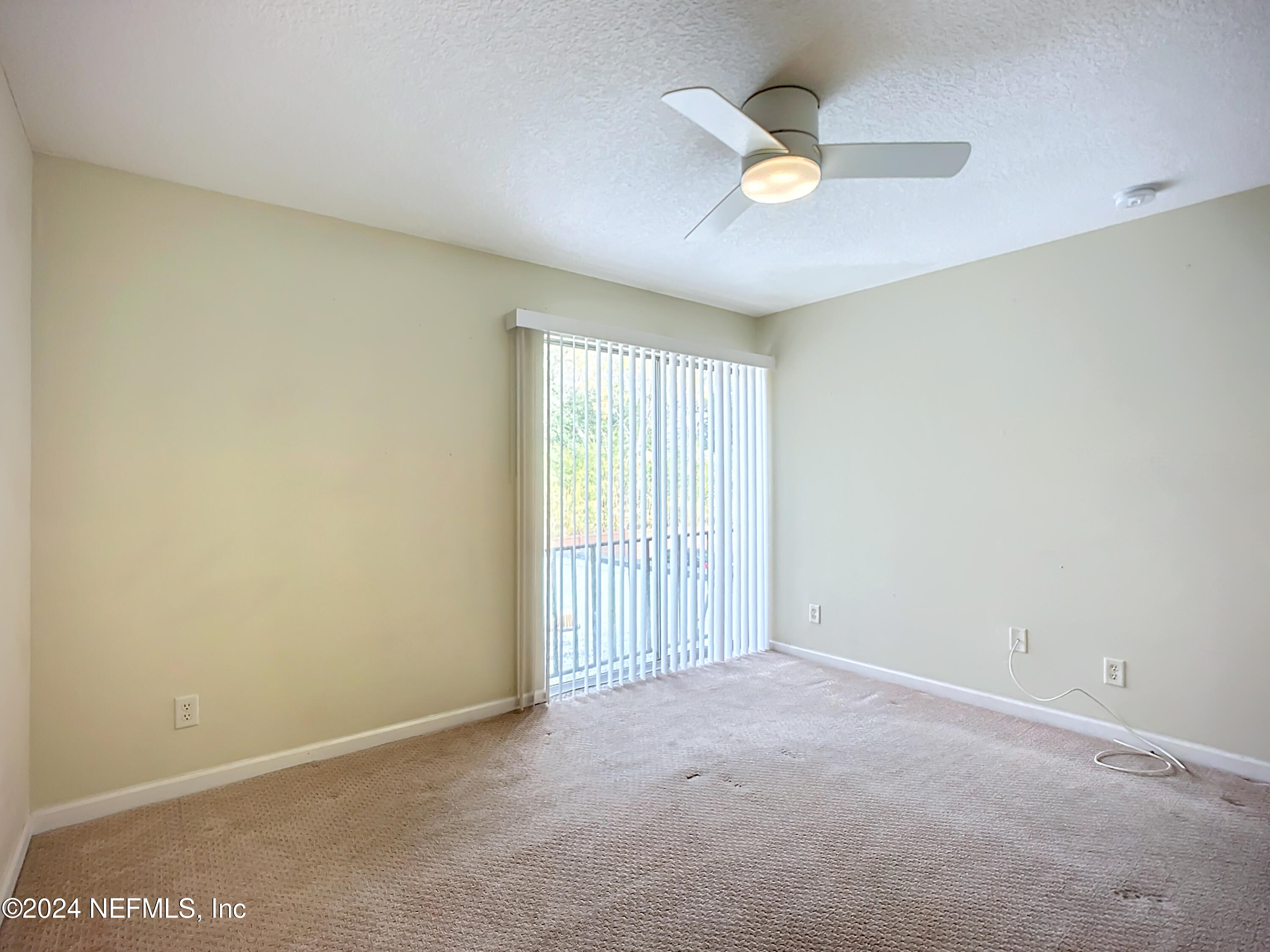 Condominium in Jacksonville FL 5375 ORTEGA FARMS Boulevard #614 10.jpg