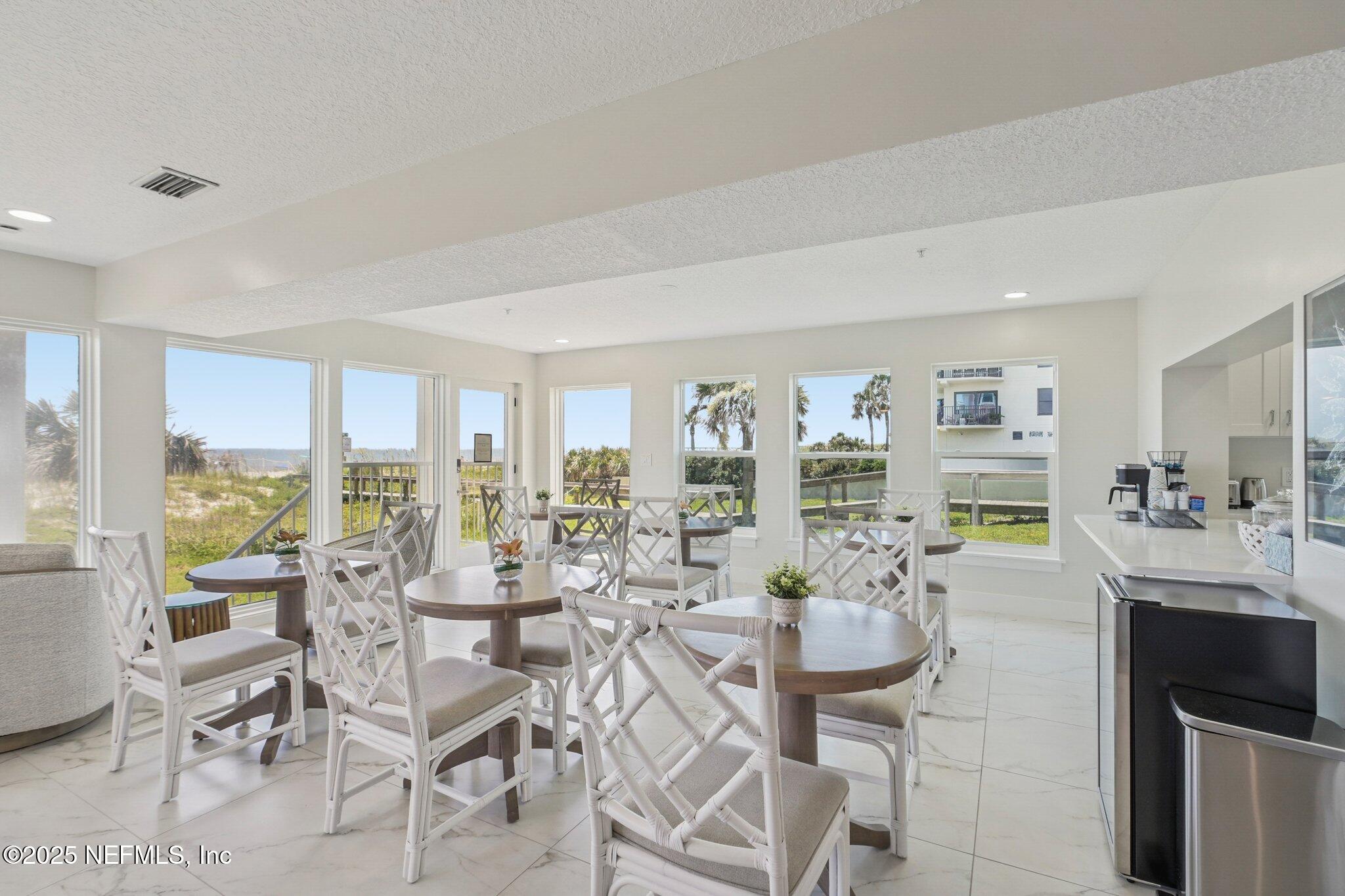 Single Family Residence in Jacksonville Beach FL 11 19TH Avenue 5.jpg