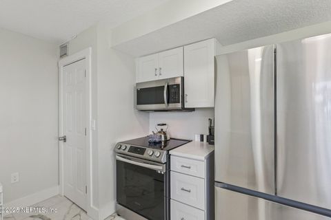 Single Family Residence in Jacksonville Beach FL 11 19TH Avenue 15.jpg