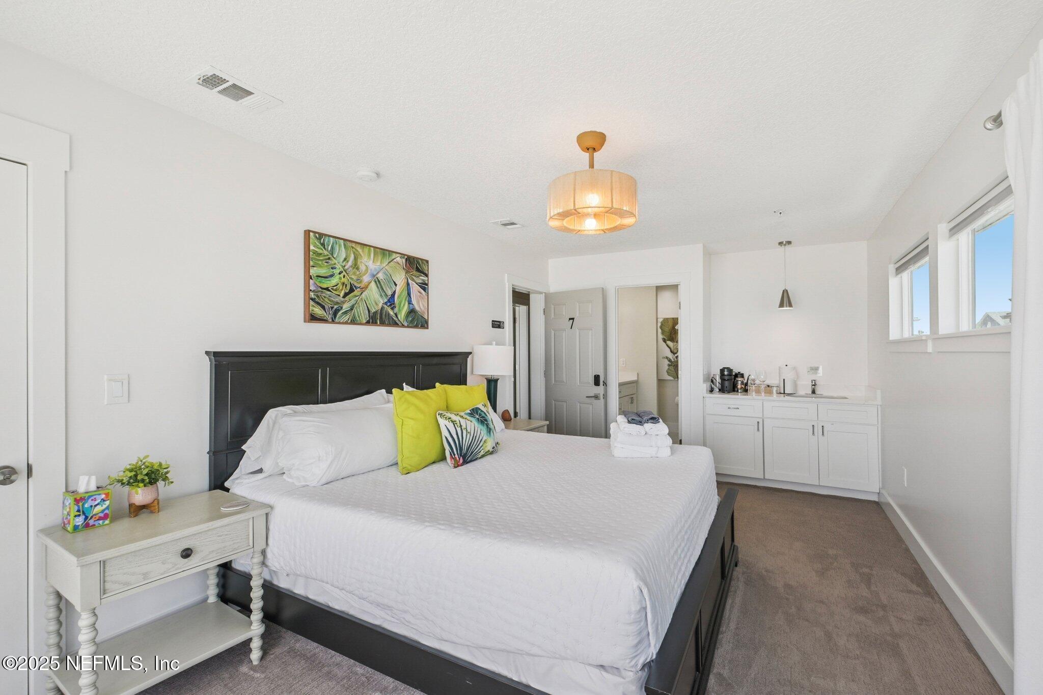 Single Family Residence in Jacksonville Beach FL 11 19TH Avenue 16.jpg
