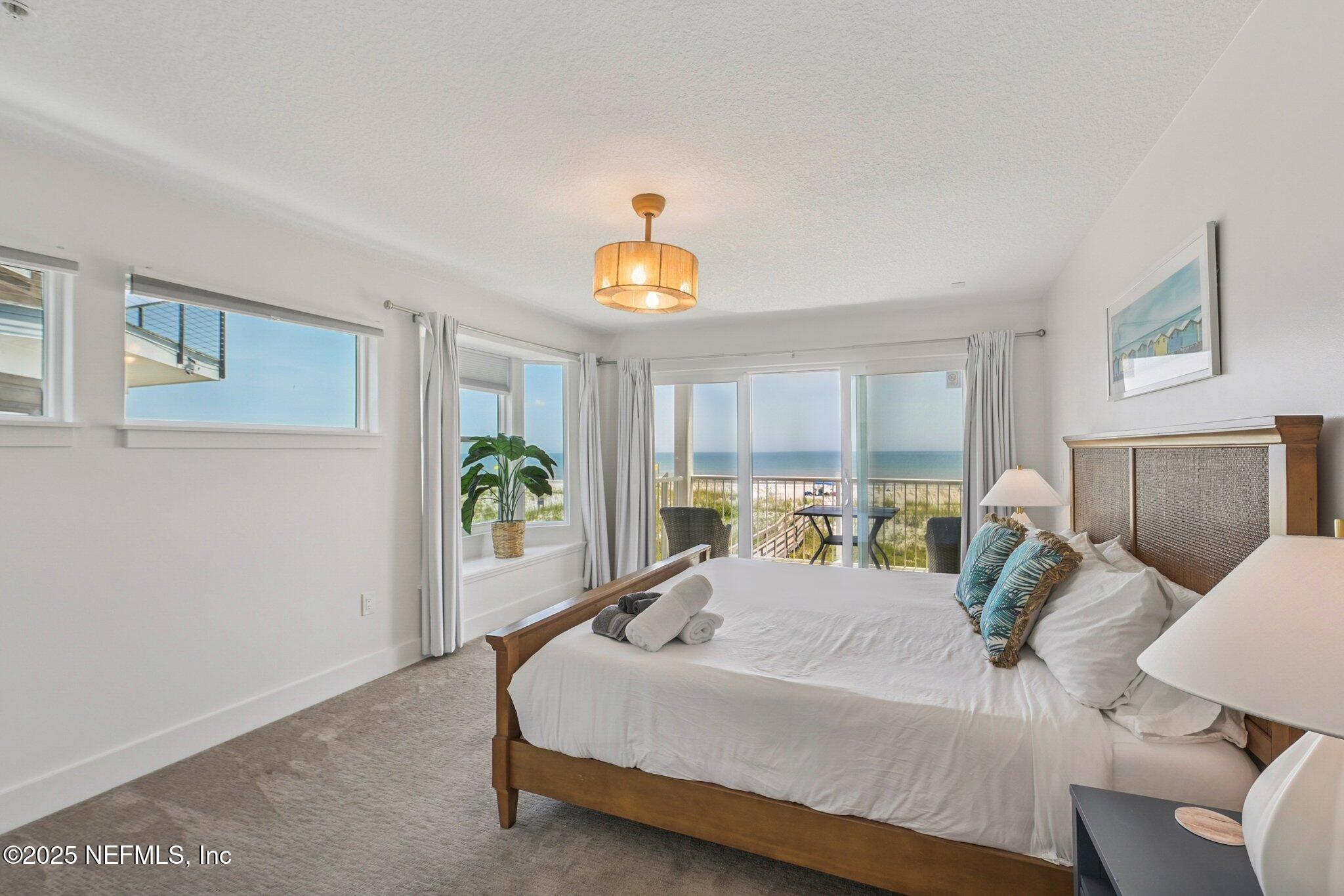 Single Family Residence in Jacksonville Beach FL 11 19TH Avenue 3.jpg